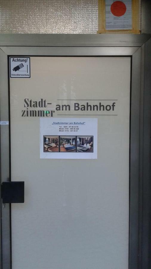 Stadtzimmer Am Bahnhof Aquisgrano Exterior foto